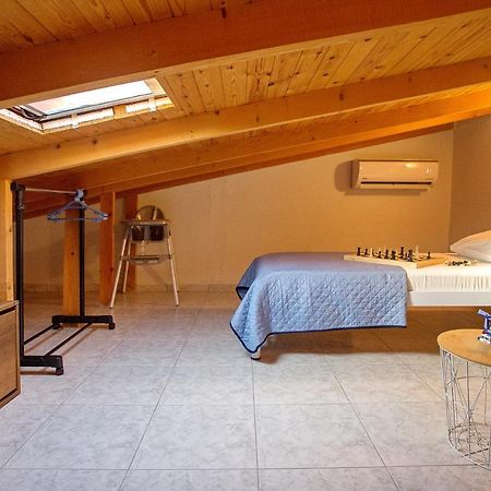 Holiday House Ioanna 2 - Loft Неа-Перамос Экстерьер фото