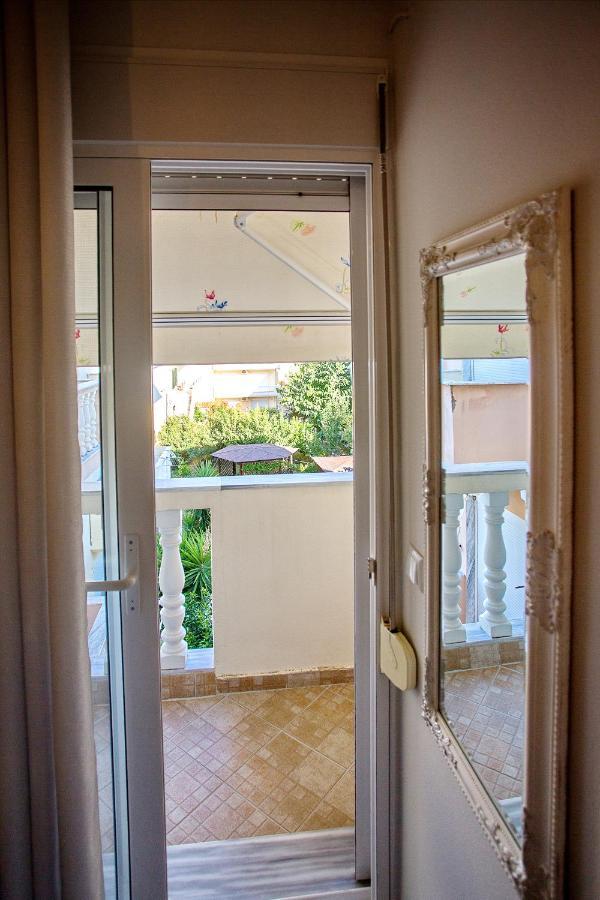 Holiday House Ioanna 2 - Loft Неа-Перамос Экстерьер фото