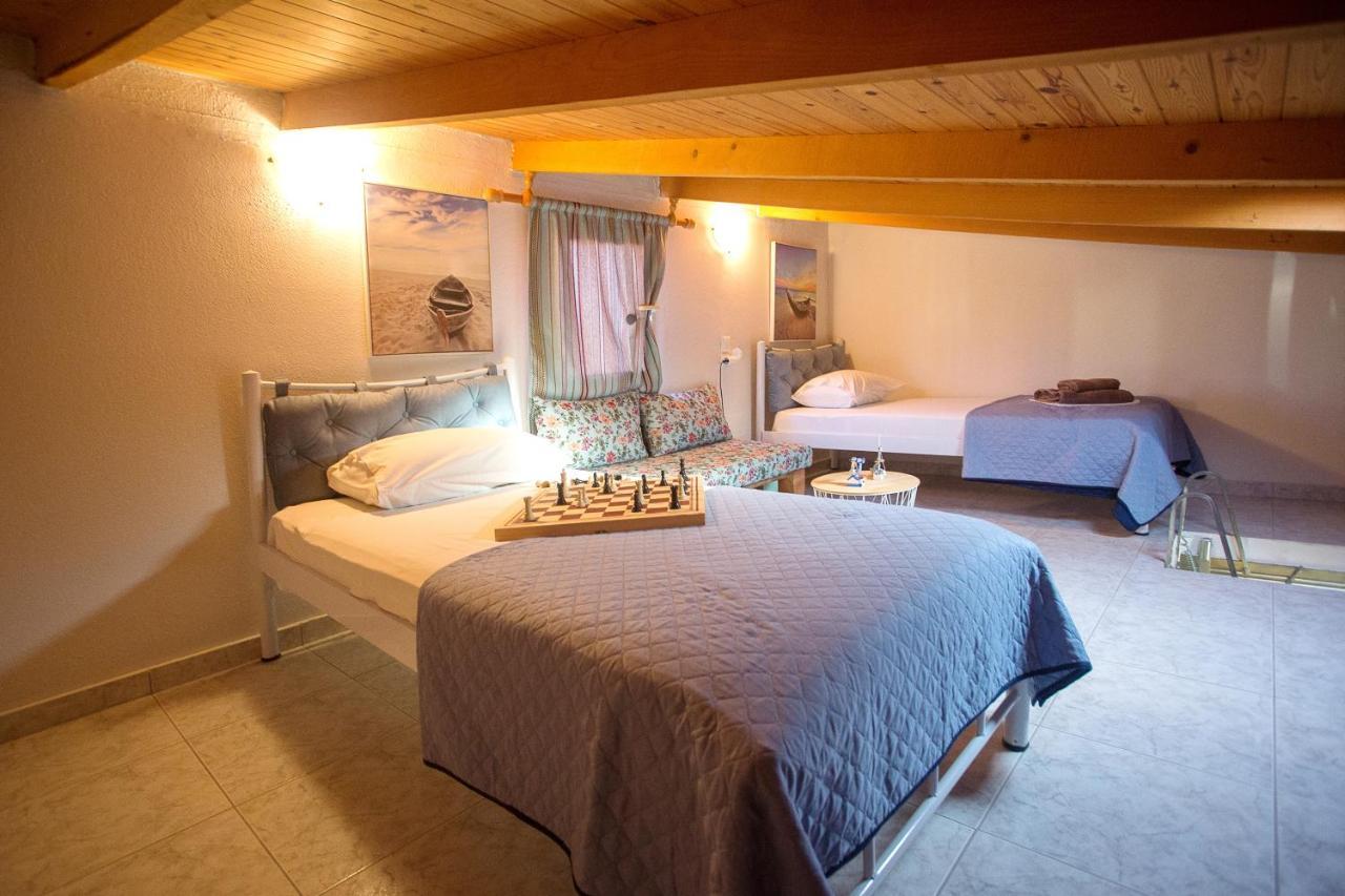 Holiday House Ioanna 2 - Loft Неа-Перамос Экстерьер фото
