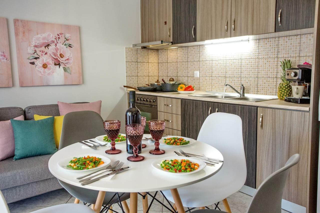 Holiday House Ioanna 2 - Loft Неа-Перамос Экстерьер фото