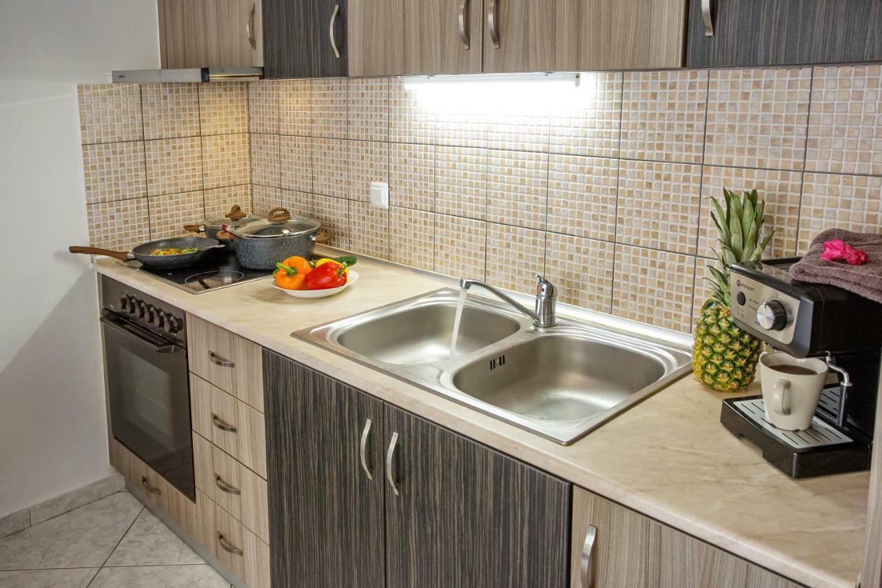 Holiday House Ioanna 2 - Loft Неа-Перамос Экстерьер фото